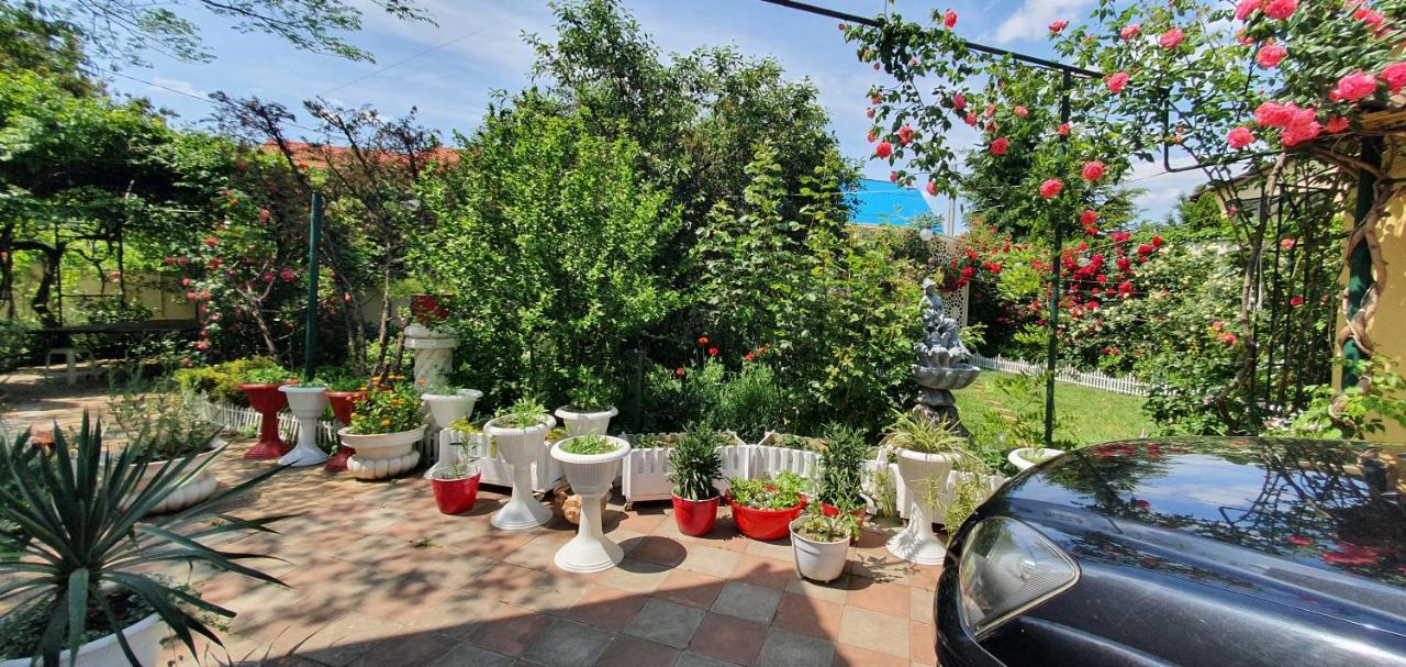 Holiday Home Near Sea Одесса Экстерьер фото